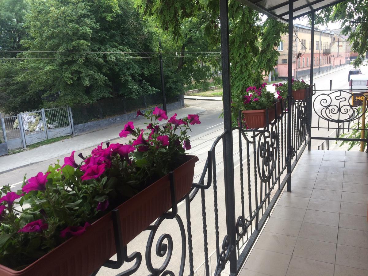 Hotel Travel Lviv Luaran gambar